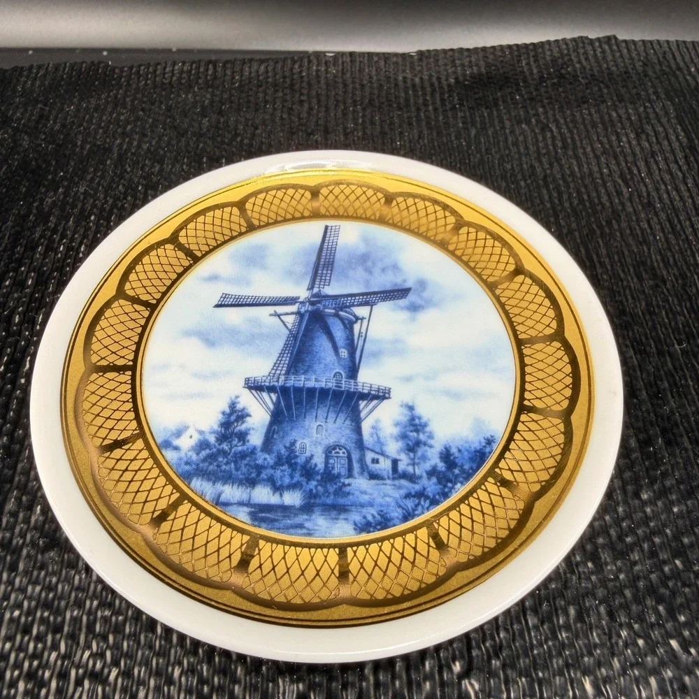 TK Handarbeit Western Germany 22.8K‎ Gold Windmill Porcelain Mini Plate Dish
